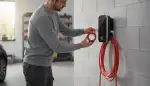 Wallbox-Montage: Starkes doppelseitiges Klebeband