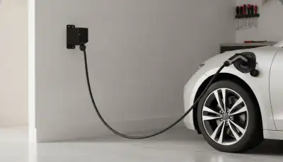 Ordnung am Ladepunkt: Kabelaufroller für E-Autos